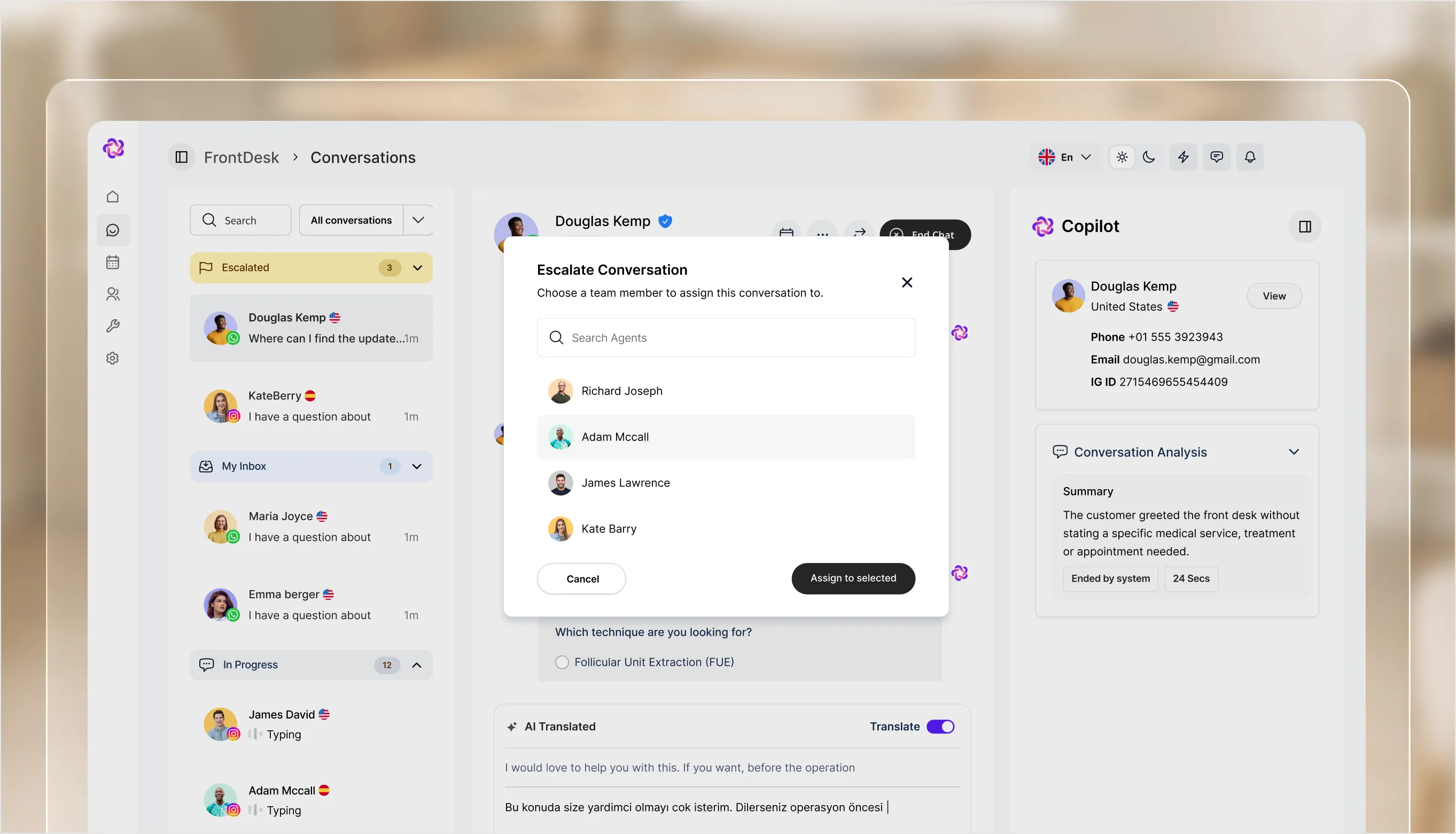 The Fellix agent console with a live conversation, customer record and outcome controls